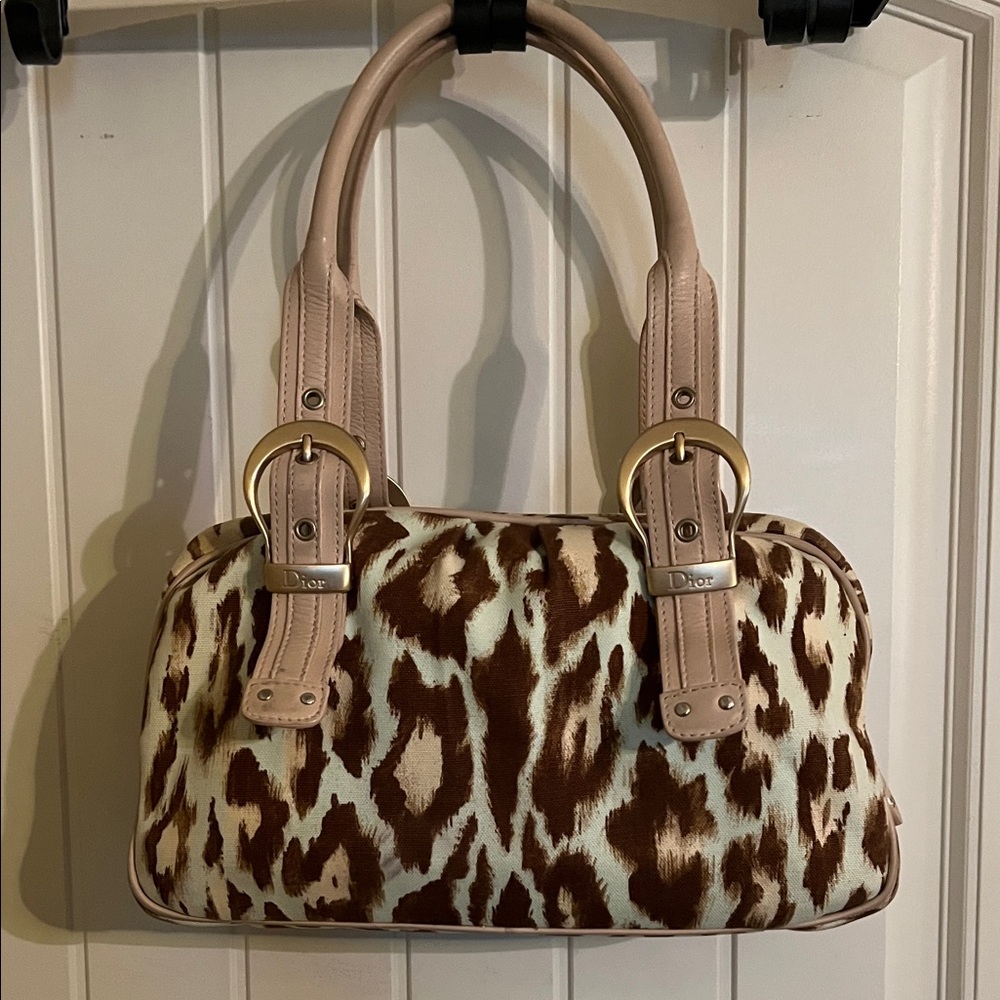 FLASH SALE🔥🔥GORGEOUS💕EXCELLENT CONDITION💕VINTAGE CHRISTIAN DIOR LEOPARD BAG💗